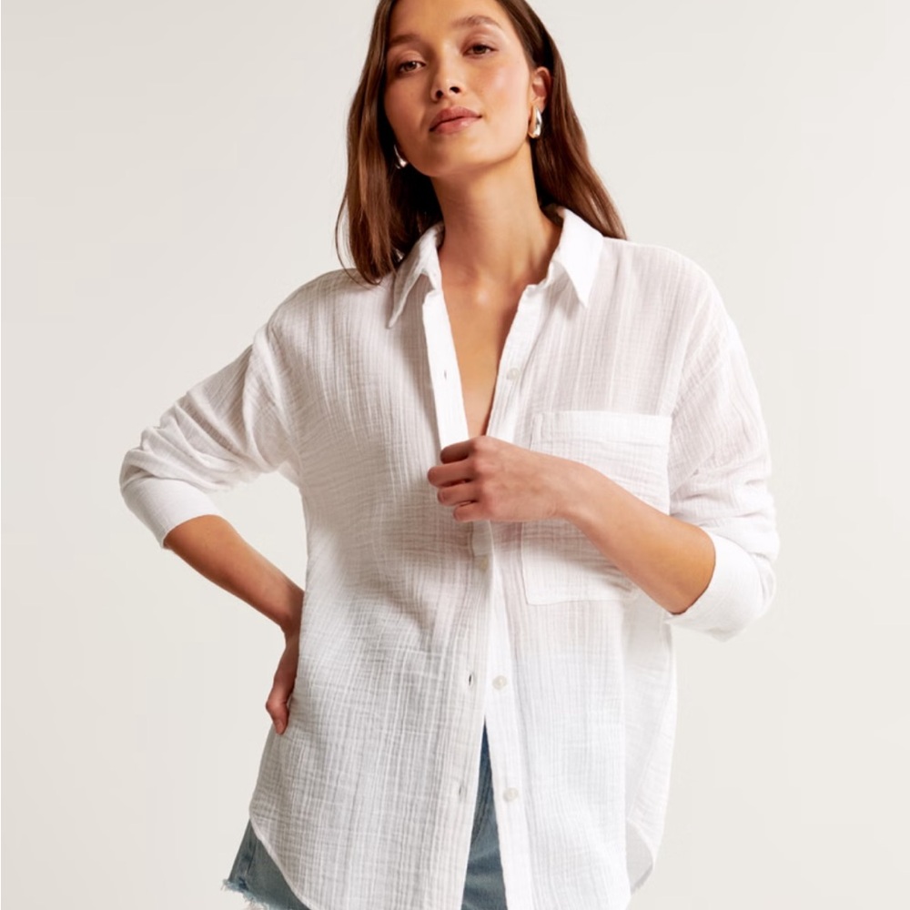 New Abercrombie Gauzy button down top
